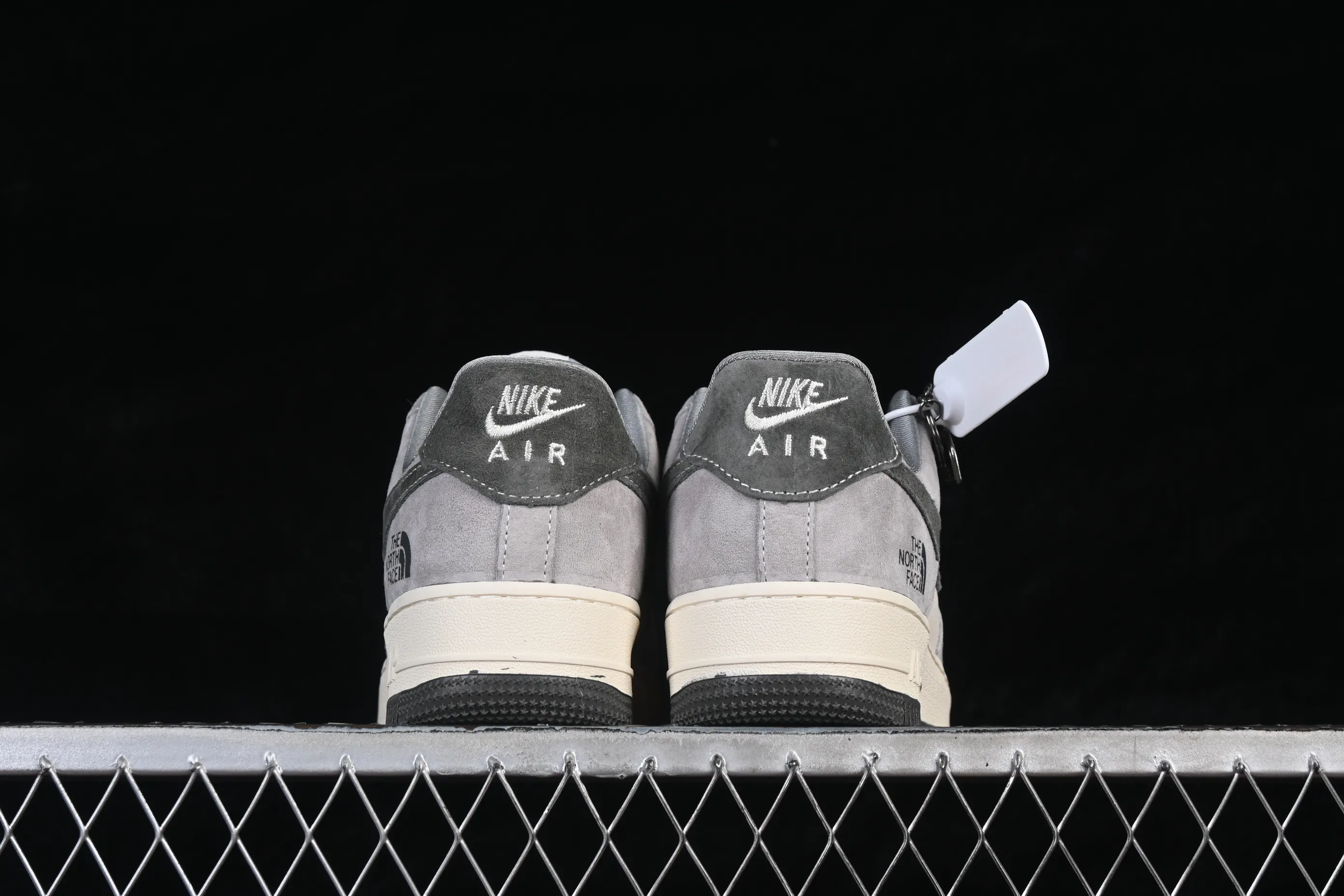 All categories Nk Air Force 1 Air Force series Nk Air Force 1 Low Air Force low-top Nike Air Force 1'07 Low North Face co-branded functional and cool Air Force 1 low-top casual sneakers KL1688-005